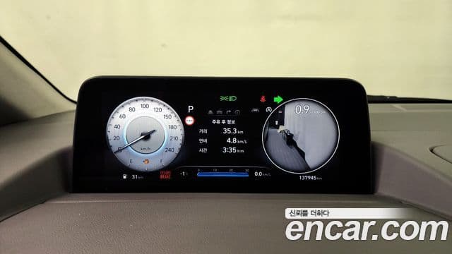 Hyundai Staria 2022 — ფოტო 6/20