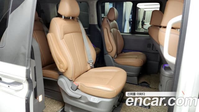 Hyundai Staria 2022 — ფოტო 12/20