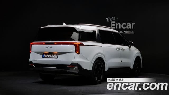 Kia Carnival 2024 — ფოტო 2/20