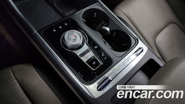 Kia Carnival 2024 — ფოტო 9/20
