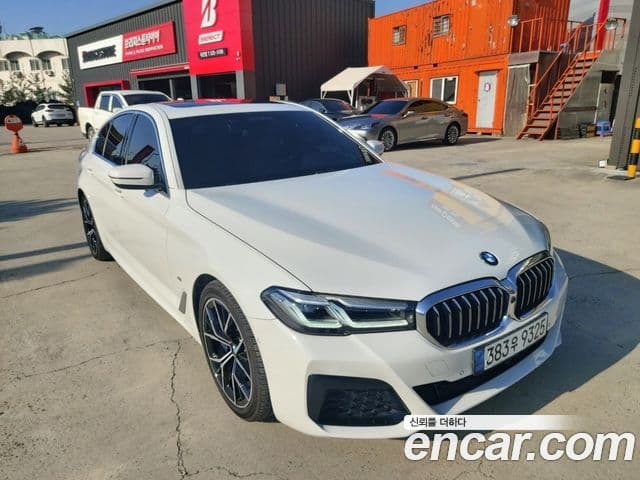 BMW 5 Series 2022 — Şəkil 2/20