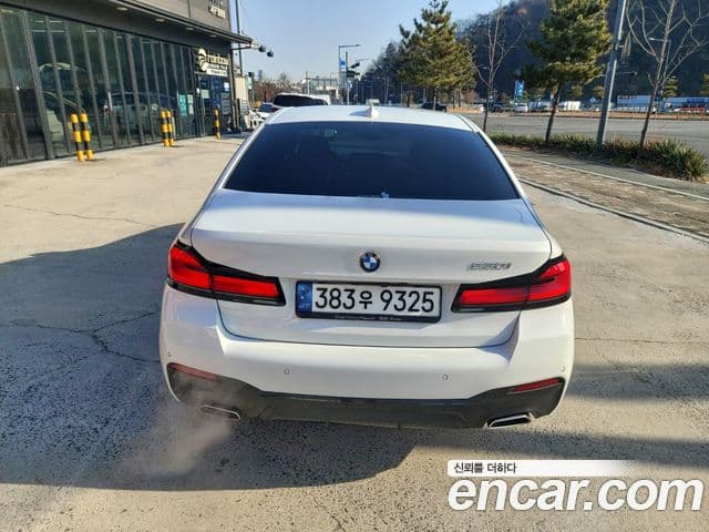BMW 5 Series 2022 — Şəkil 5/20
