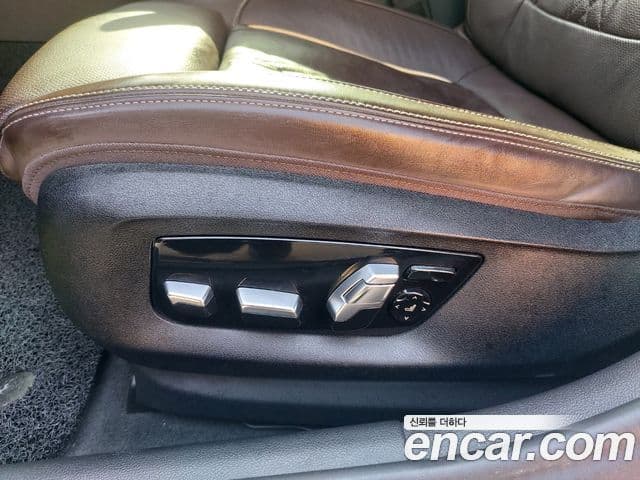 BMW 5 Series 2022 — Şəkil 10/20