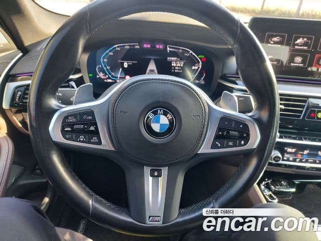 BMW 5 Series 2022 — Şəkil 11/20