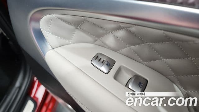 Genesis G70 2023 — Şəkil 19/20