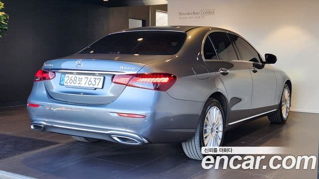 Mercedes-Benz E-Class 2023 — Şəkil 16/17