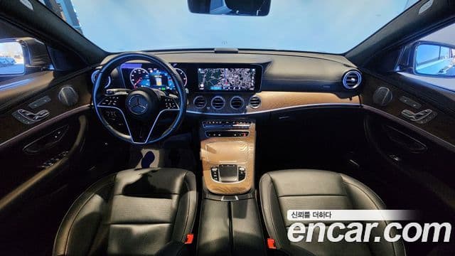 Mercedes-Benz E-Class 2023 — Şəkil 8/17