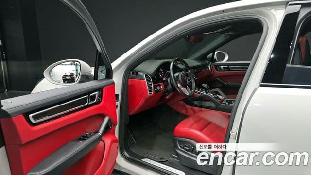 Porsche Cayenne 2022 — Şəkil 8/20