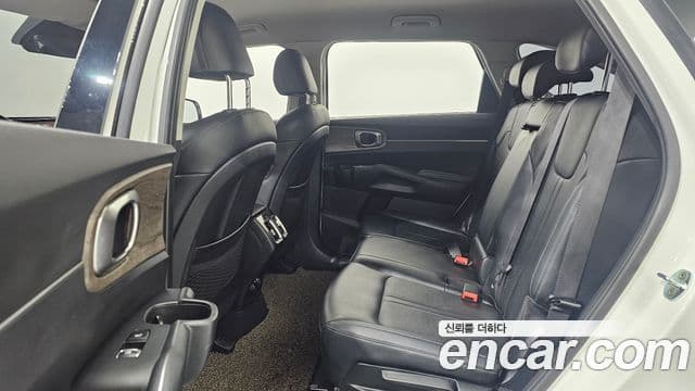 Kia Sorento 2022 — Şəkil 12/20