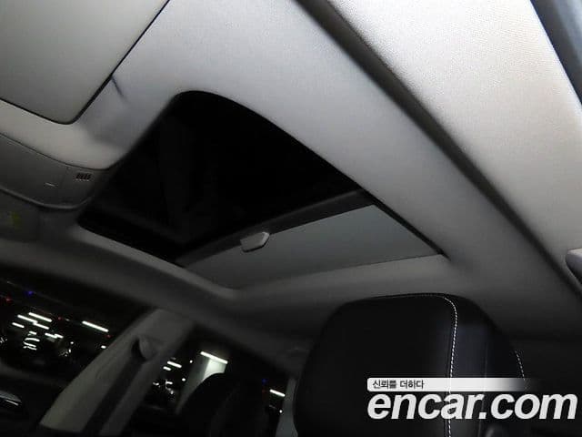 Volkswagen Arteon 2023 — ფოტო 15/20