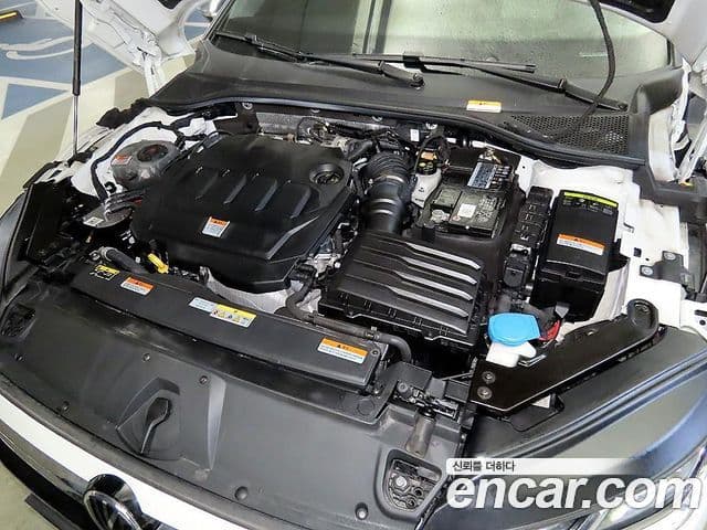Volkswagen Arteon 2023 — ფოტო 19/20