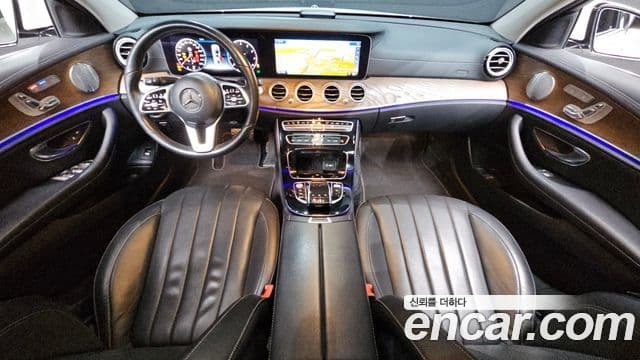 Mercedes-Benz E-Class 2018 — Şəkil 11/20