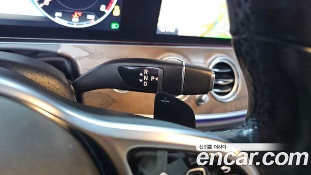 Mercedes-Benz E-Class 2018 — Şəkil 8/20