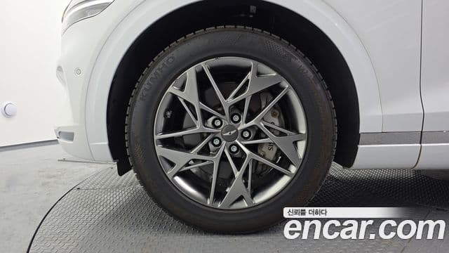 Genesis GV70 2023 — Şəkil 5/20