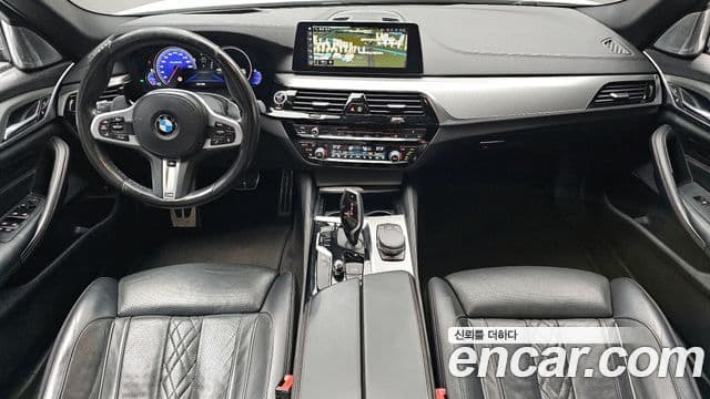 BMW 5 Series 2018 — Şəkil 7/20