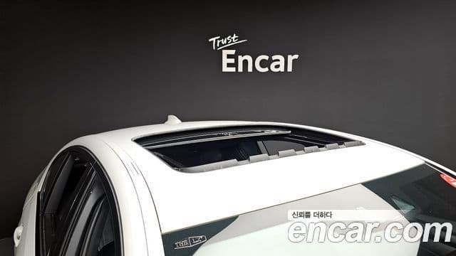 BMW 5 Series 2018 — Şəkil 20/20