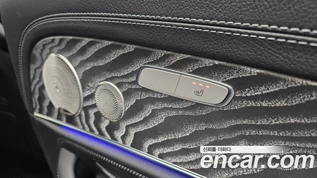 Mercedes-Benz E-Class 2022 — Şəkil 18/20