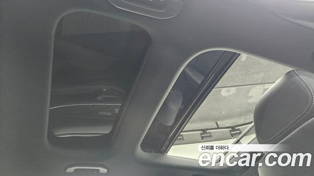 Mercedes-Benz E-Class 2022 — Şəkil 19/20