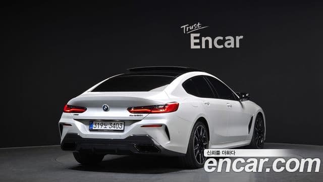 BMW 8 Series 2025 — Şəkil 1/20