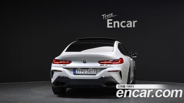 BMW 8 Series 2025 — Şəkil 17/20