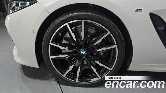 BMW 8 Series 2025 — Şəkil 3/20