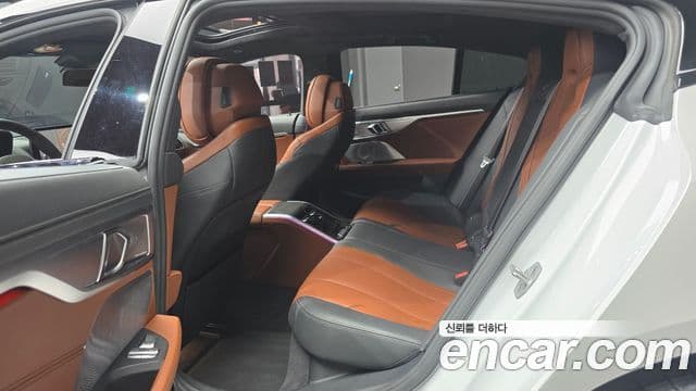 BMW 8 Series 2025 — Şəkil 2/20