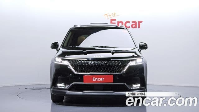 Kia Carnival 2023 — ფოტო 3/20