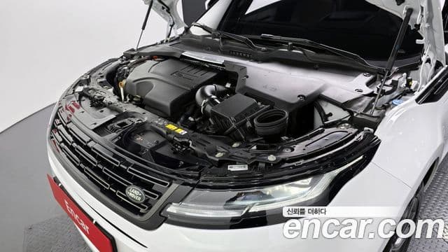 Land Rover Range Rover Evoque 2025 — Photo 7/20