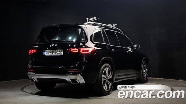 Mercedes-Benz GLB-Class 2020 — Şəkil 2/20