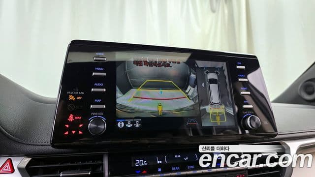 Toyota Sienna 2021 — ფოტო 14/20