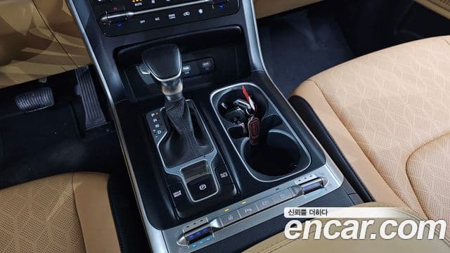 Kia Carnival 2021 — Фото 9/20