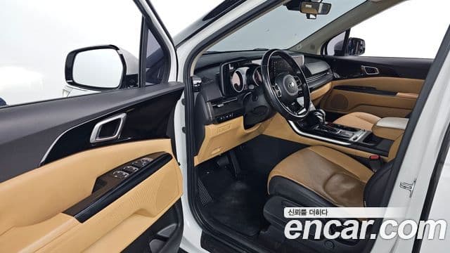 Kia Carnival 2021 — Фото 11/20