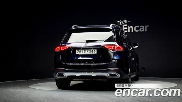 Mercedes-Benz GLE-Class 2019 — Фото 3/20