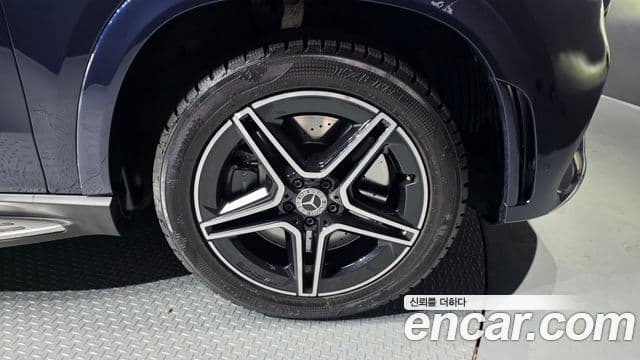 Mercedes-Benz GLE-Class 2019 — Фото 4/20