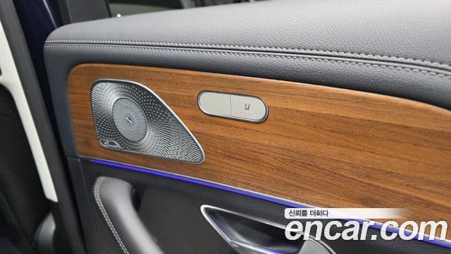 Mercedes-Benz GLE-Class 2019 — Фото 18/20