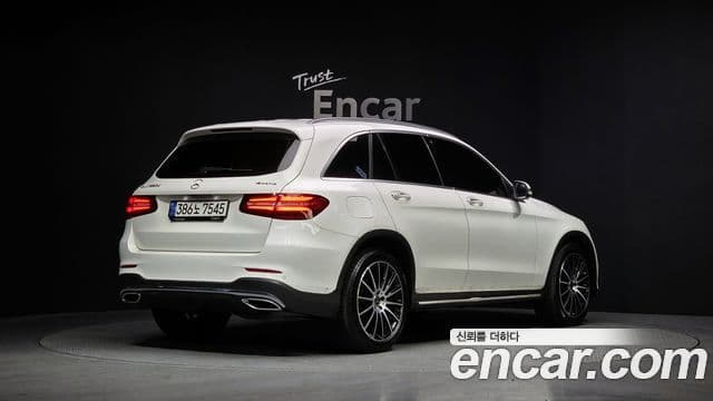 Mercedes-Benz GLC-Class 2018 — Şəkil 2/20