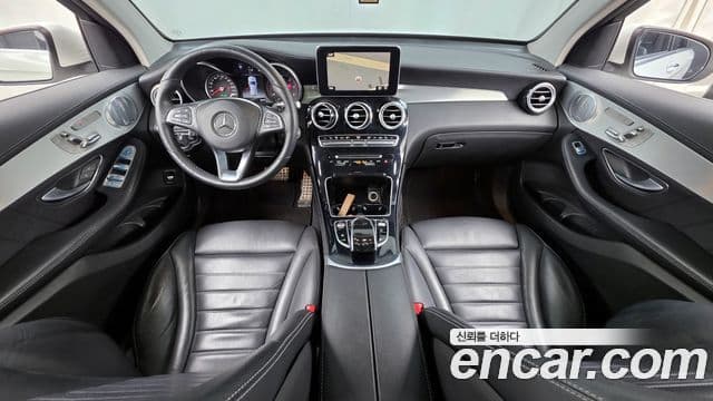 Mercedes-Benz GLC-Class 2018 — Şəkil 7/20