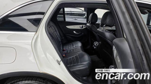 Mercedes-Benz GLC-Class 2018 — Şəkil 12/20