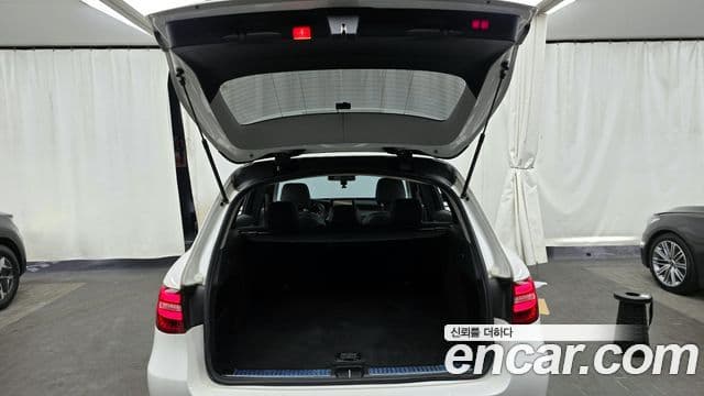 Mercedes-Benz GLC-Class 2018 — Şəkil 20/20