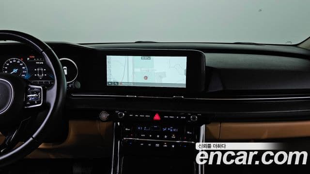 Kia Carnival 2022 — ფოტო 16/20