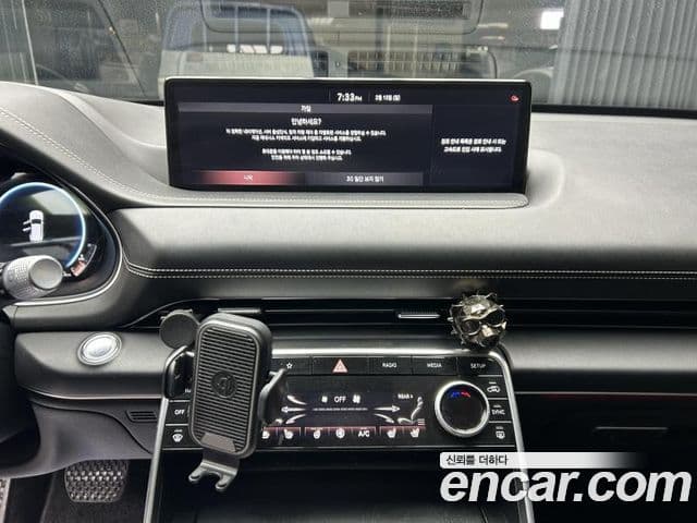 Genesis GV80 2020 — ფოტო 8/19