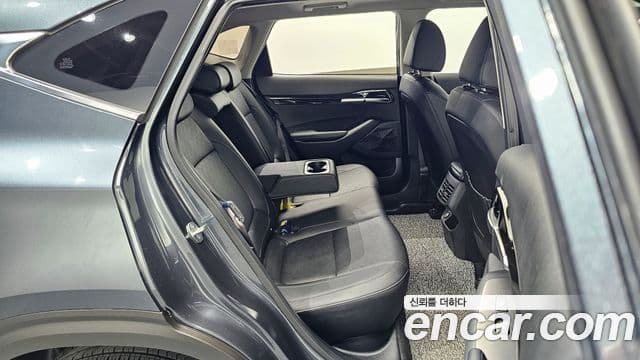 Kia Seltos 2022 — ფოტო 11/20