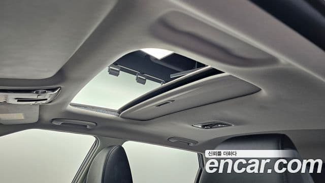 Kia Seltos 2022 — ფოტო 13/20