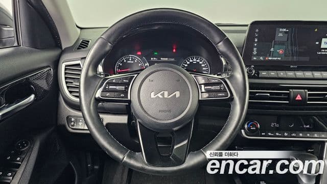Kia Seltos 2022 — ფოტო 16/20