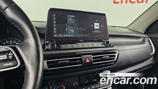 Kia Seltos 2022 — ფოტო 17/20