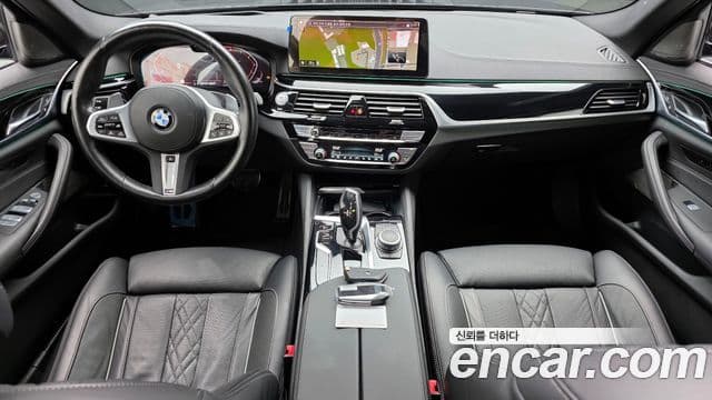 BMW 5 Series 2022 — ფოტო 7/20