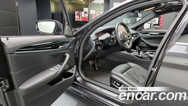 BMW 5 Series 2022 — ფოტო 11/20