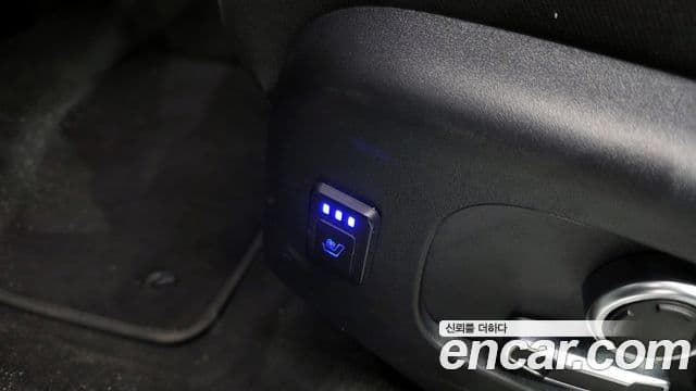 Land Rover Range Rover Evoque 2022 — Şəkil 17/20