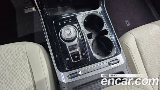 Kia Carnival 2022 — Şəkil 7/20