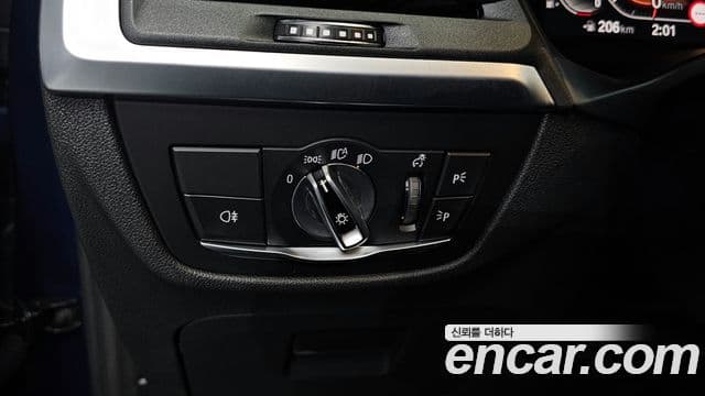 BMW X4 2023 — ფოტო 13/20